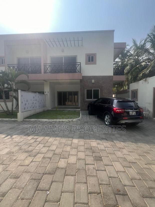 3bdrm Townhouse / Terrace in Airport Residential Area for rent · Photo 1