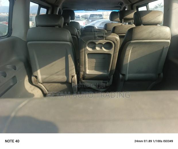 Hyundai H1 2000 Silver photo 5