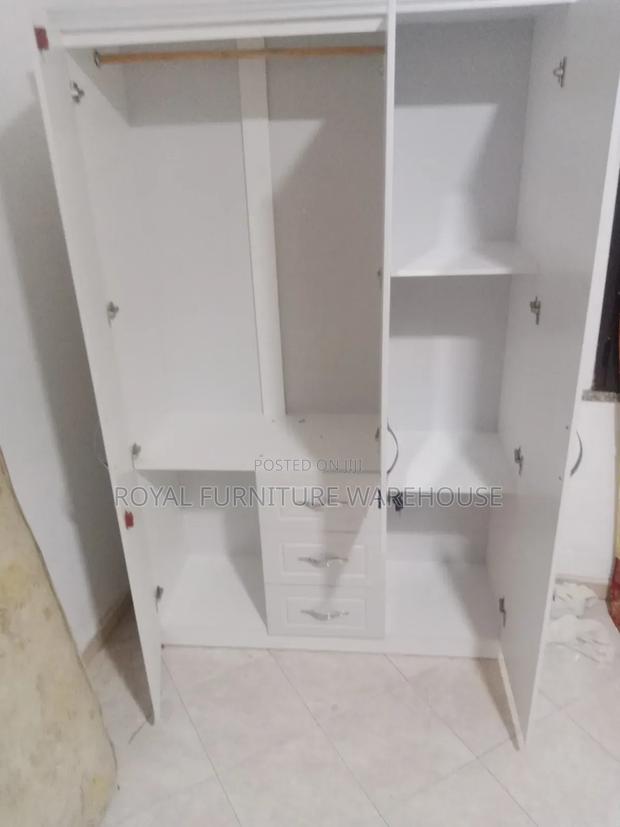 Foreign Wood Fixed Wardrobe · Photo 4