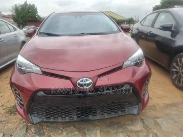 Toyota Corolla SE 4dr Sedan (1.8L 4cyl CVT) 2017 Red