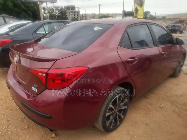 Toyota Corolla SE 4dr Sedan (1.8L 4cyl CVT) 2017 Red