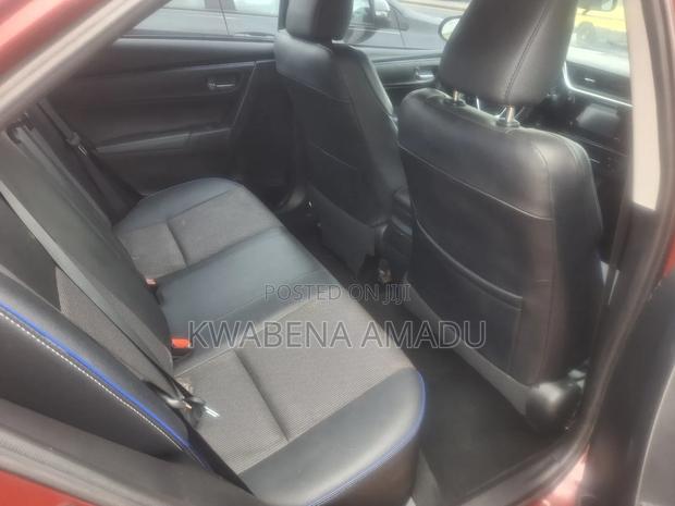 Toyota Corolla SE 4dr Sedan (1.8L 4cyl CVT) 2017 Red