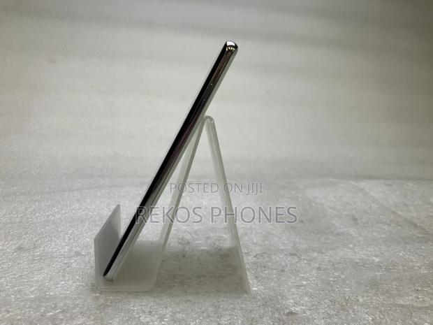 New Samsung Galaxy S10 Plus 128 GB photo 3