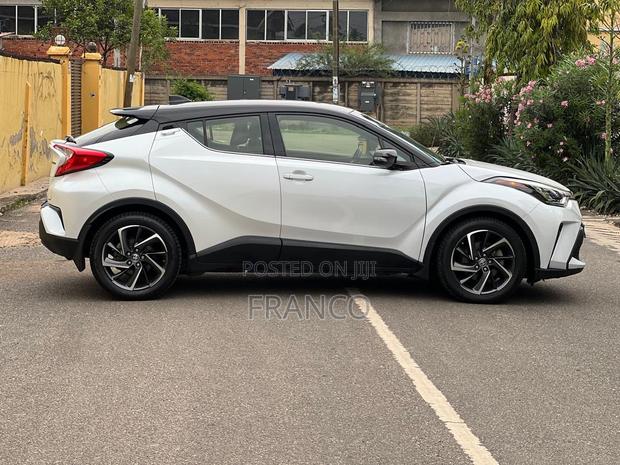 Toyota C-HR Limited 2022 White