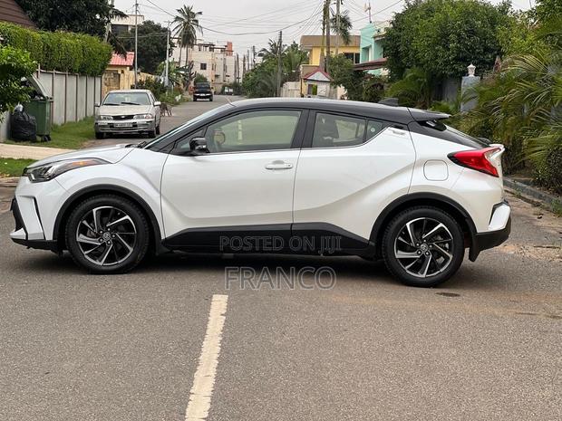 Toyota C-HR Limited 2022 White