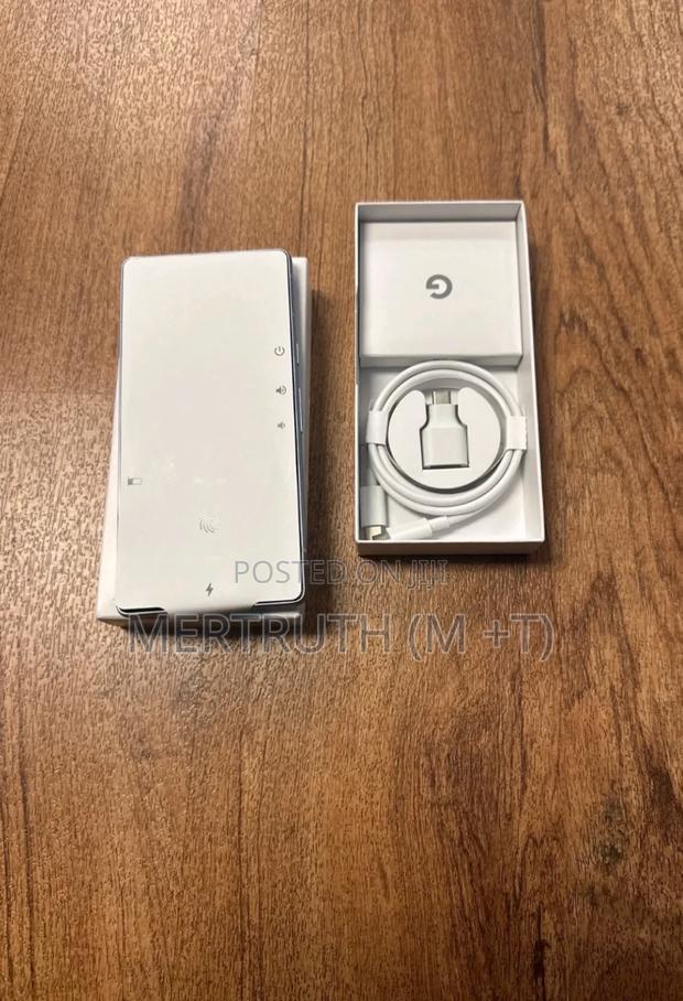 New Google Pixel 7a 128 GB Blue photo 2