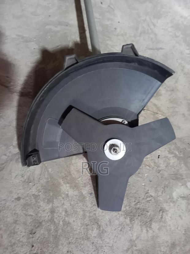 Rechargeable Brushless Lawn Mower photo 3