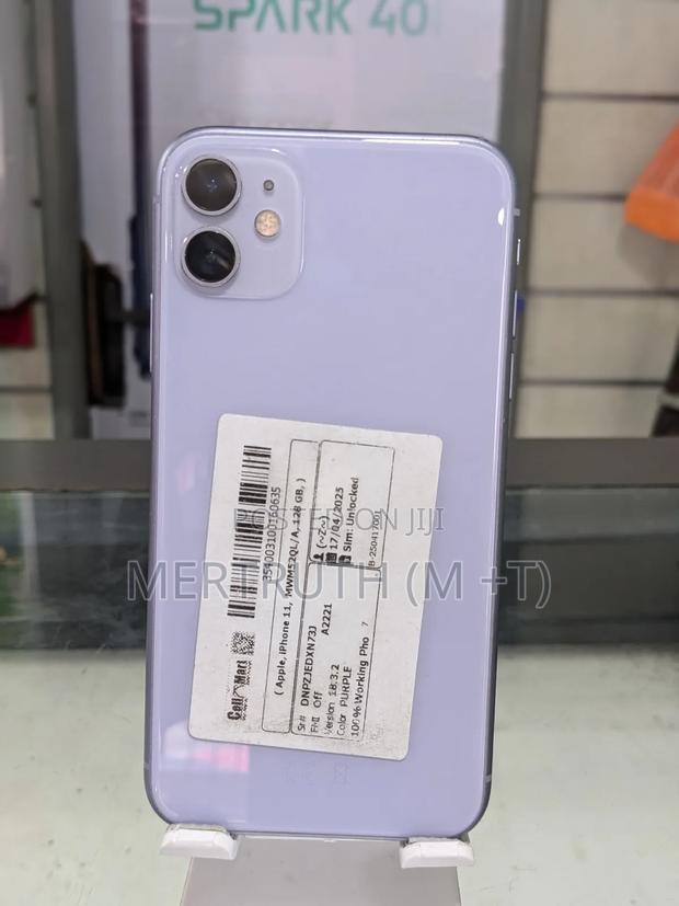 Apple iPhone 11 128 GB Purple photo 2