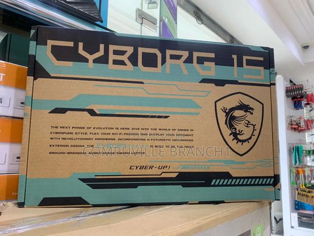 New Laptop MSI Cyborg 15 16GB Intel Core I7 SSD 1T · Photo 4