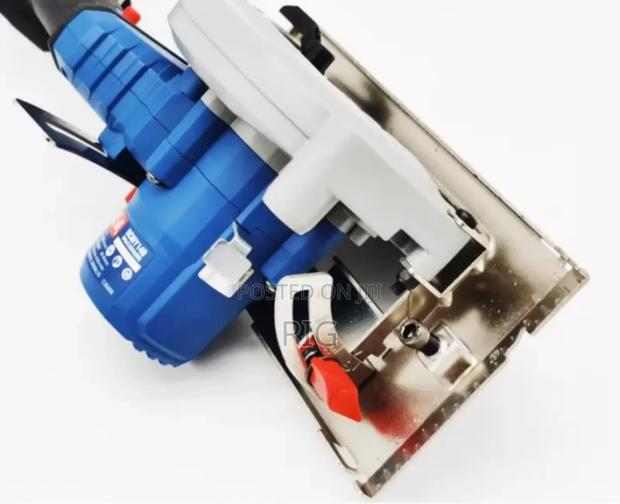 Cordless Brushless Circular Saw photo 3