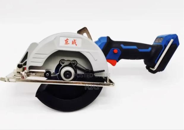 Cordless Brushless Circular Saw photo 4