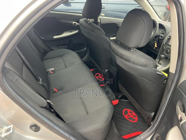 Toyota Corolla S 4dr Sedan (1.8L 4cyl 4A) 2013 Silver