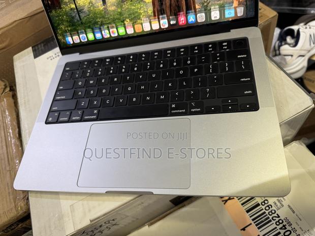 Laptop Apple MacBook Pro 2024 M3 14-Inch 8GB Apple M3 SSD 512GB photo 2