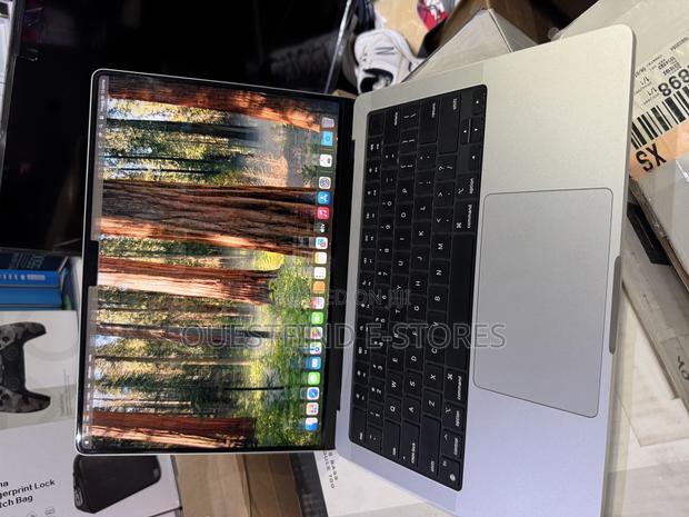 Laptop Apple MacBook Pro 2024 M3 14-Inch 8GB Apple M3 SSD 512GB