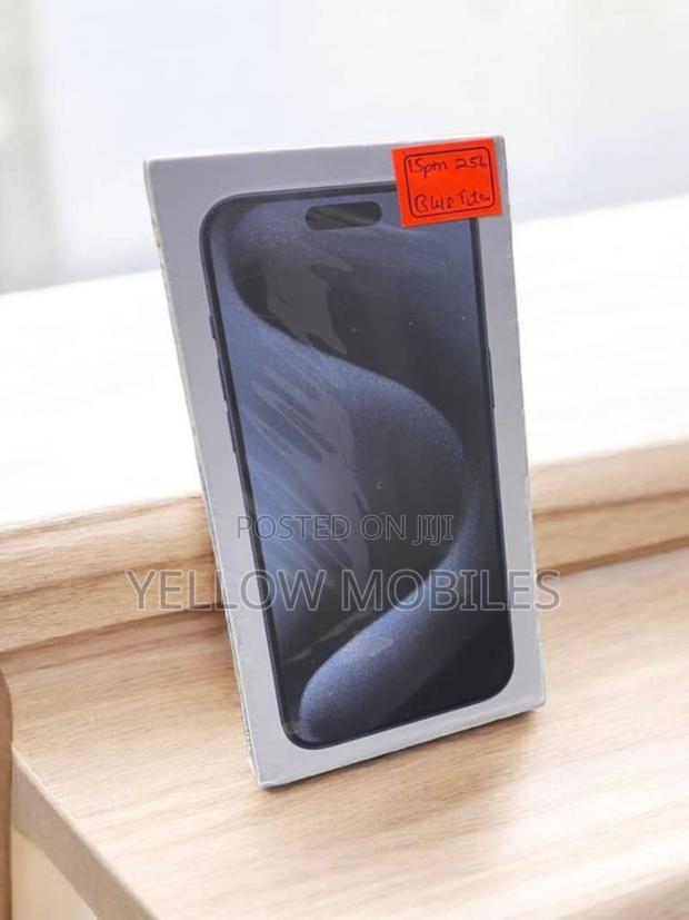 New Apple iPhone 15 Pro Max 512 GB Black · Photo 2