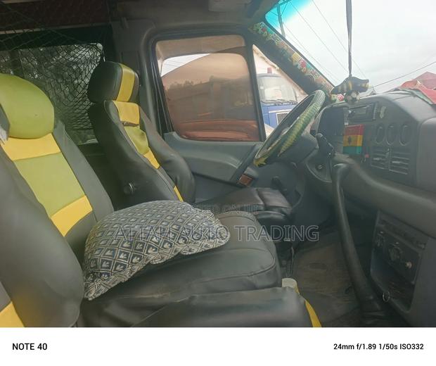 Mercedes-Benz Sprinter 2000 Black photo 5