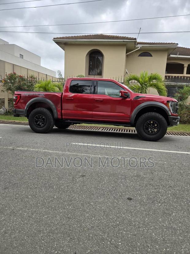 Ford F-150 Raptor 2023 Red photo 3