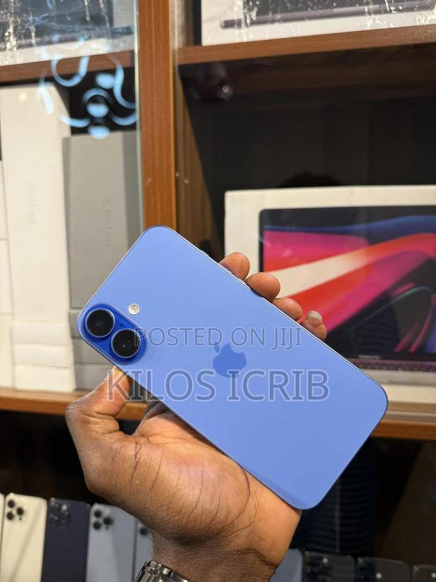 Apple iPhone 16 Plus 256 GB Blue · Photo 3
