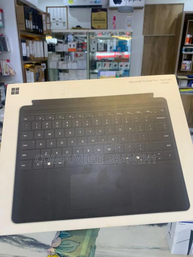 Microsoft Surface Pro Keyboard · Photo 1