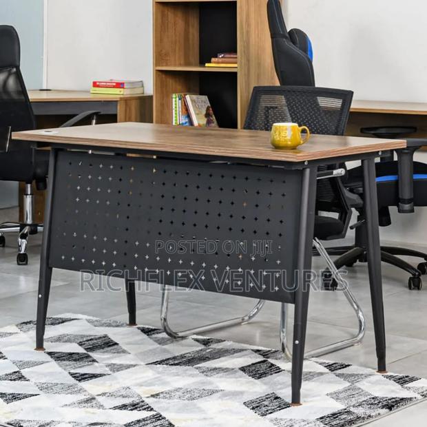 Multipurpose Office Desk · Photo 3
