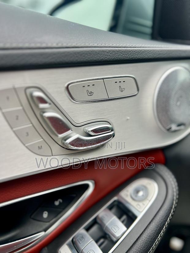 Mercedes-Benz C300 Sport 4dr AWD 4Matic Sedan (2.0L 4cyl 7A) 2015 Silver