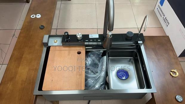 Multifunctional Waterfall Kitchen Sink(Nano) · Photo 3