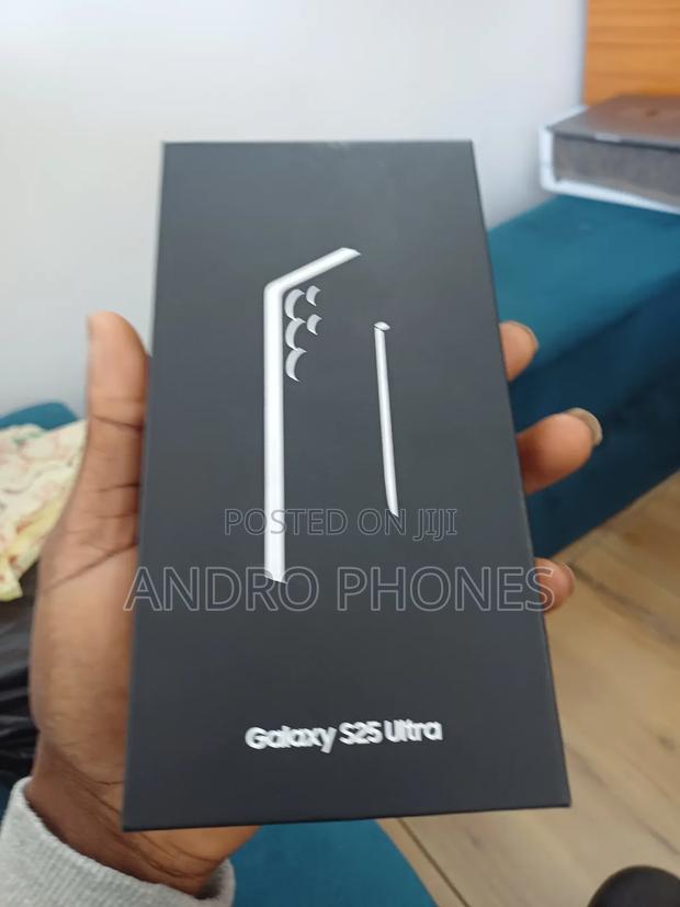 New Samsung Galaxy S25 Ultra 256 GB Black · Photo 1