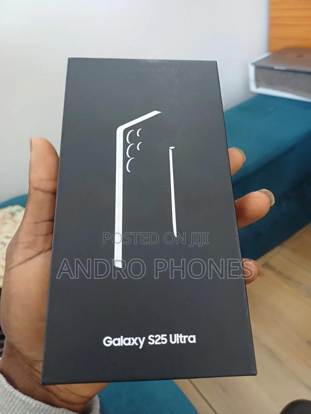 New Samsung Galaxy S25 Ultra 256 GB Black · Photo 2