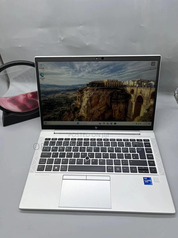 Laptop HP EliteBook 840 G8 16GB Intel Core I7 SSD 512GB