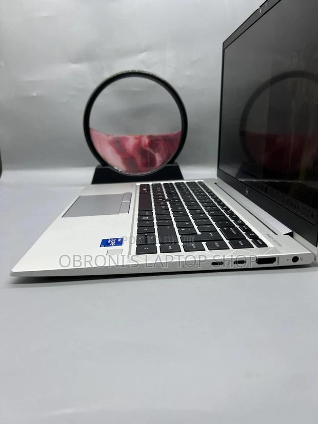 Laptop HP EliteBook 840 G8 16GB Intel Core I7 SSD 512GB photo 2
