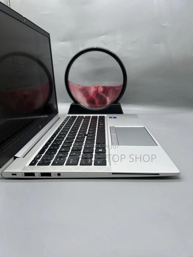 Laptop HP EliteBook 840 G8 16GB Intel Core I7 SSD 512GB photo 5