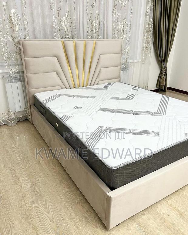 Double Double Frame With Mattress · Photo 2