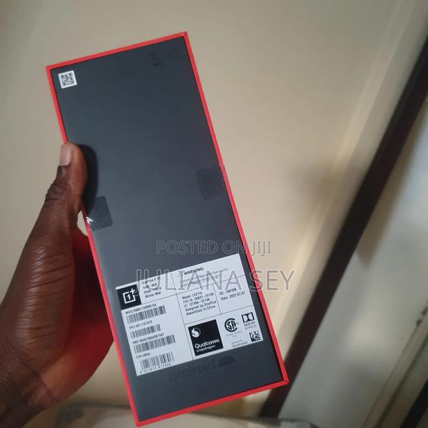 New OnePlus 9 128 GB Black · Photo 1