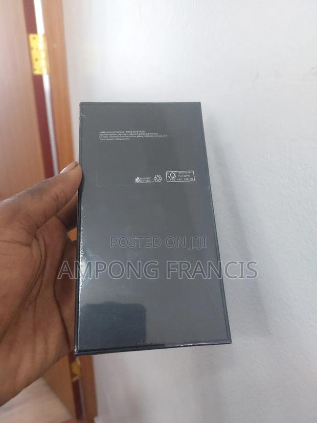 New Samsung Galaxy S22+ 5G 128 GB Black