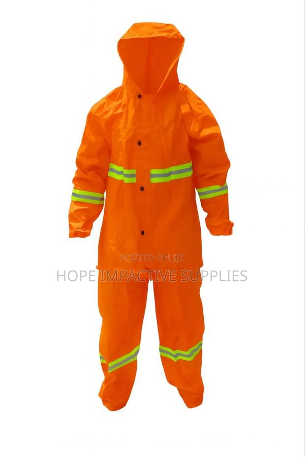 High Quality Raincoat - Top And Down.