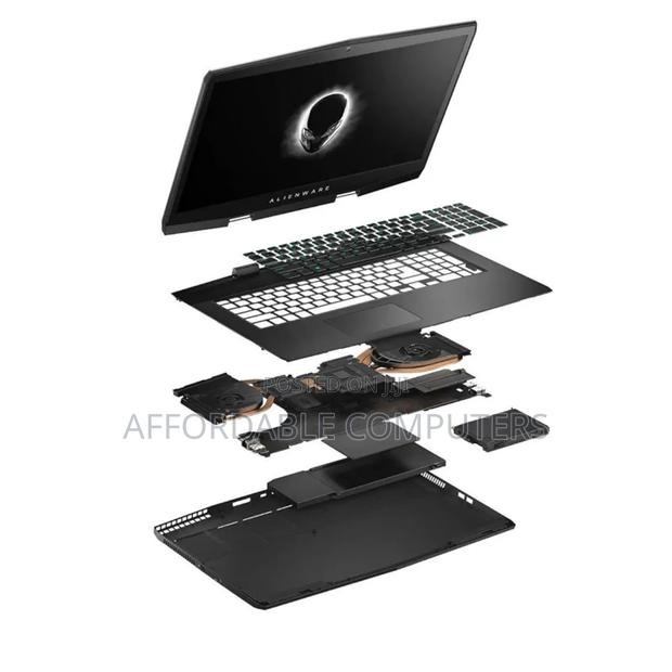 New Laptop Alienware M17x R2 3GB Intel Core I7 SSD 1T photo 2