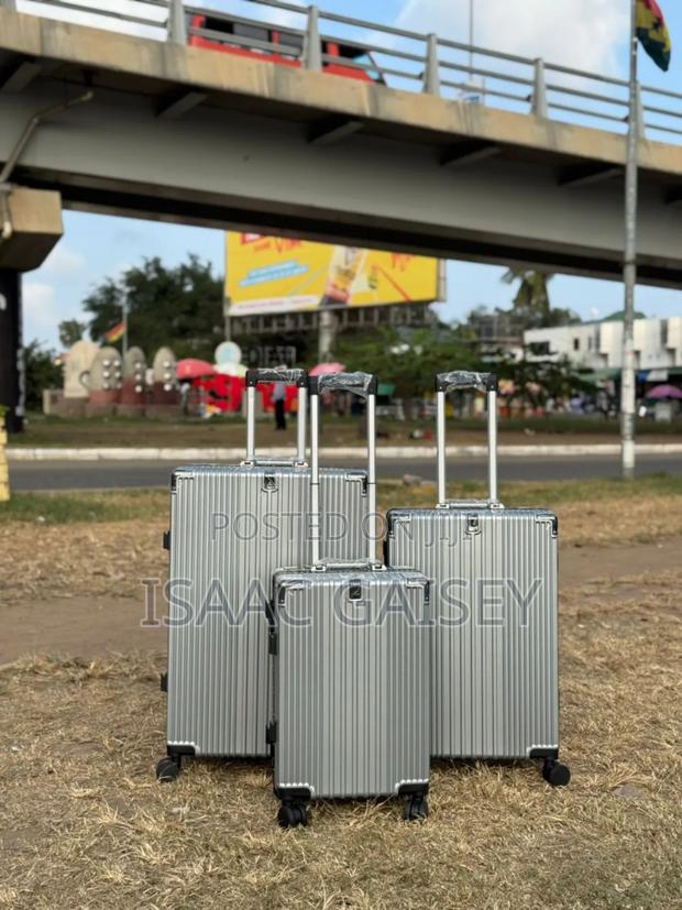 Durable Executive Luxury Zipless Luggages Promo From1st-6th September · Photo 1