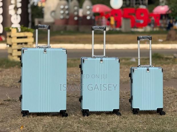 3set Executive Durable Zipless Luggage · Photo 1