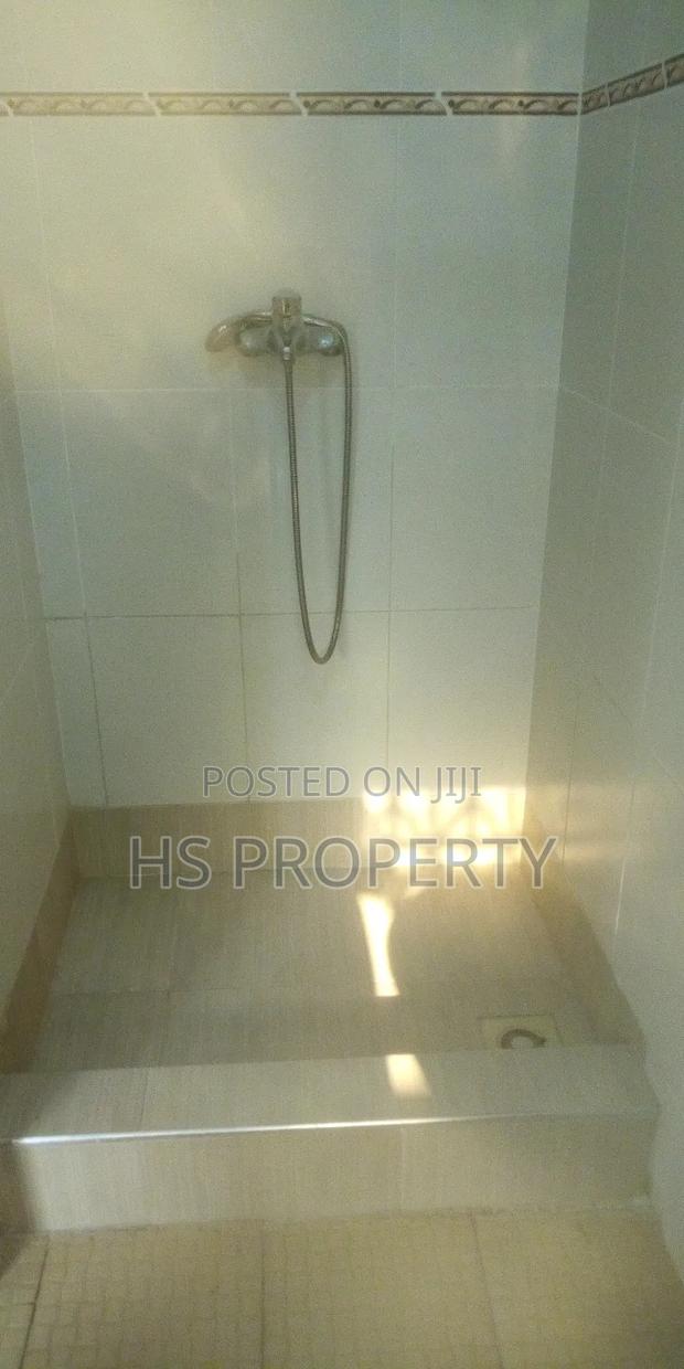 4bdrm House in North Legon for rent photo 9