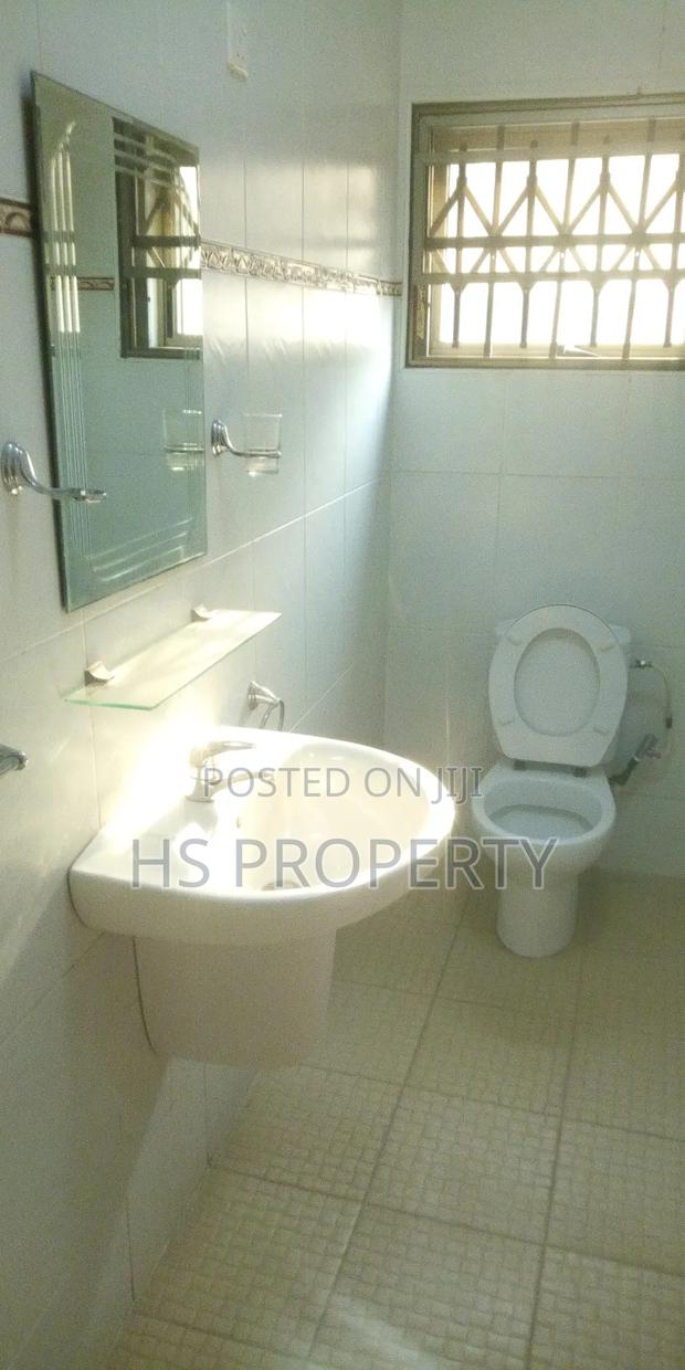 4bdrm House in North Legon for rent photo 10