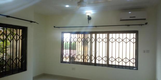 4bdrm House in North Legon for rent photo 12