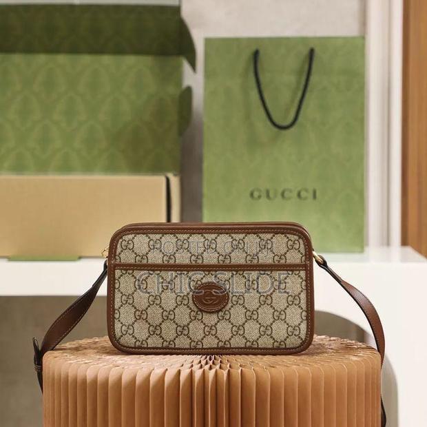 Unisex Coded Side Bag · Photo 3