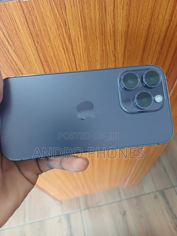 Apple iPhone 14 Pro 128 GB Purple · Photo 2