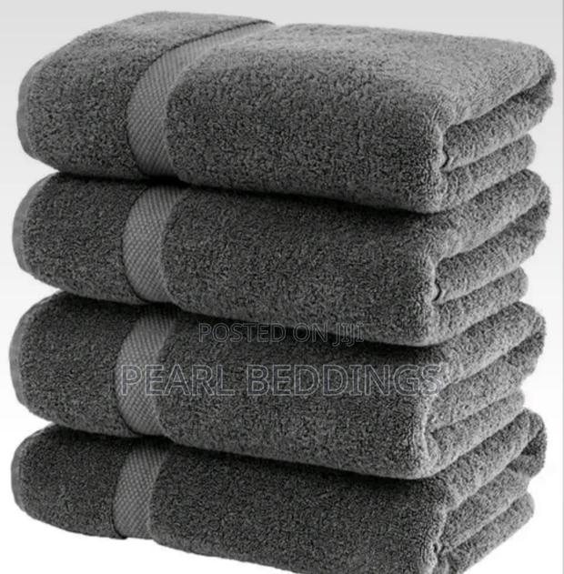 Premium Quality High Grade 100% Cotton Bath Towel Available In Colors photo 4