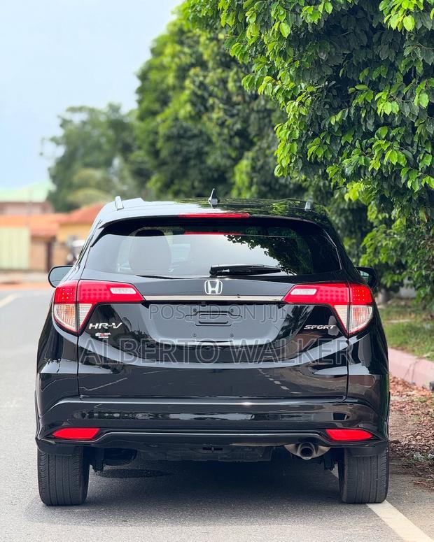 Honda HR-V Sport 2022 Black photo 3