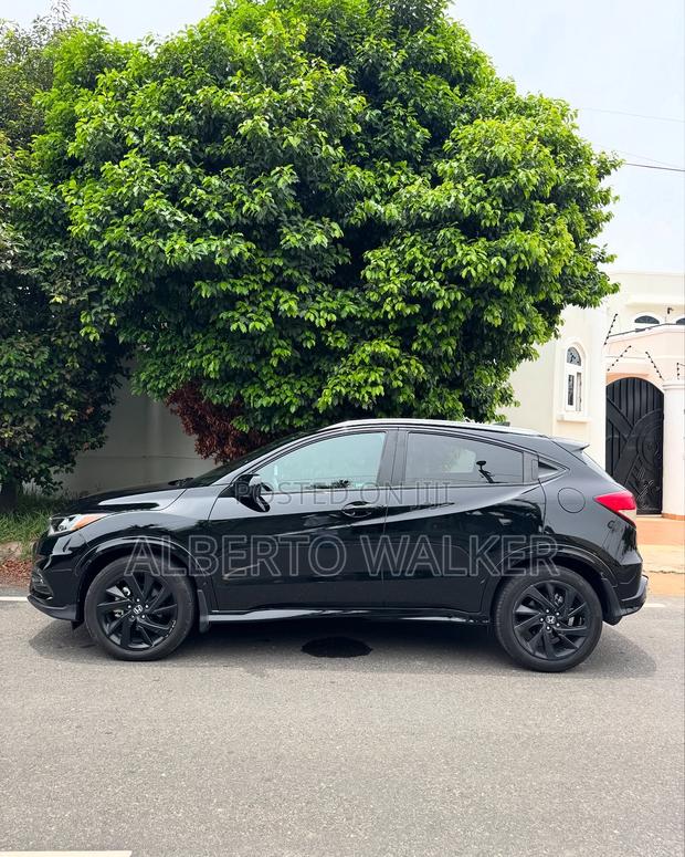 Honda HR-V Sport 2022 Black photo 6