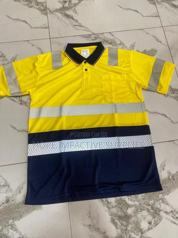 Polo Shirt - Short Sleeve(Fishbone) · Photo 3