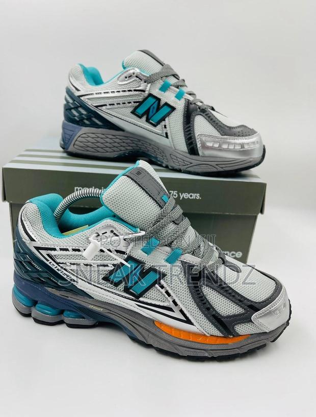 New Balance 1906 R Silver Green N Orange · Photo 3