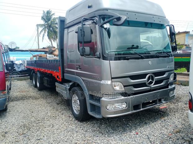 Mercedes Benz Truck Atego 1229