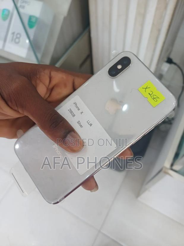Apple iPhone X 256 GB Silver